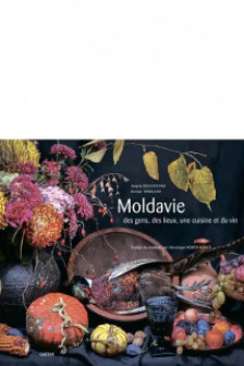 Moldovie: des gens des leux une cuisine et du vin
