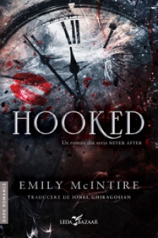 Hooked (vol.1 din seria Never After)