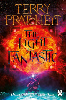 Discworld Series: The Light Fantastic (Book 2) (Reissue)