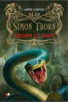 SIMON THORN SI GROAPA CU SERPI. Aimee Carter